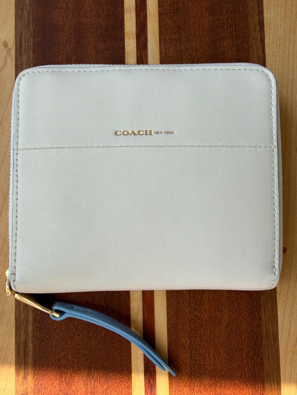 Coach White and blue Leather Zip-Around Wallet with Blue Strap